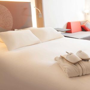 Executive Queen Room